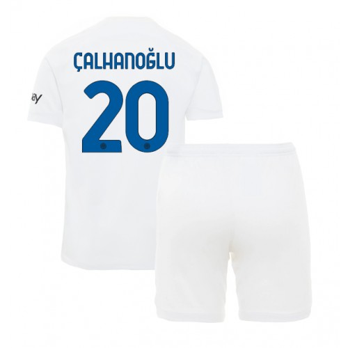 Fotbalové Dres Inter Milan Hakan Calhanoglu #20 Dětské Venkovní 2023-24 Krátký Rukáv (+ trenýrky)